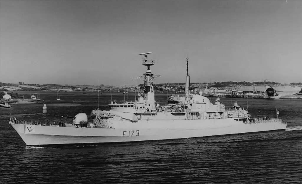 HMS Arrow